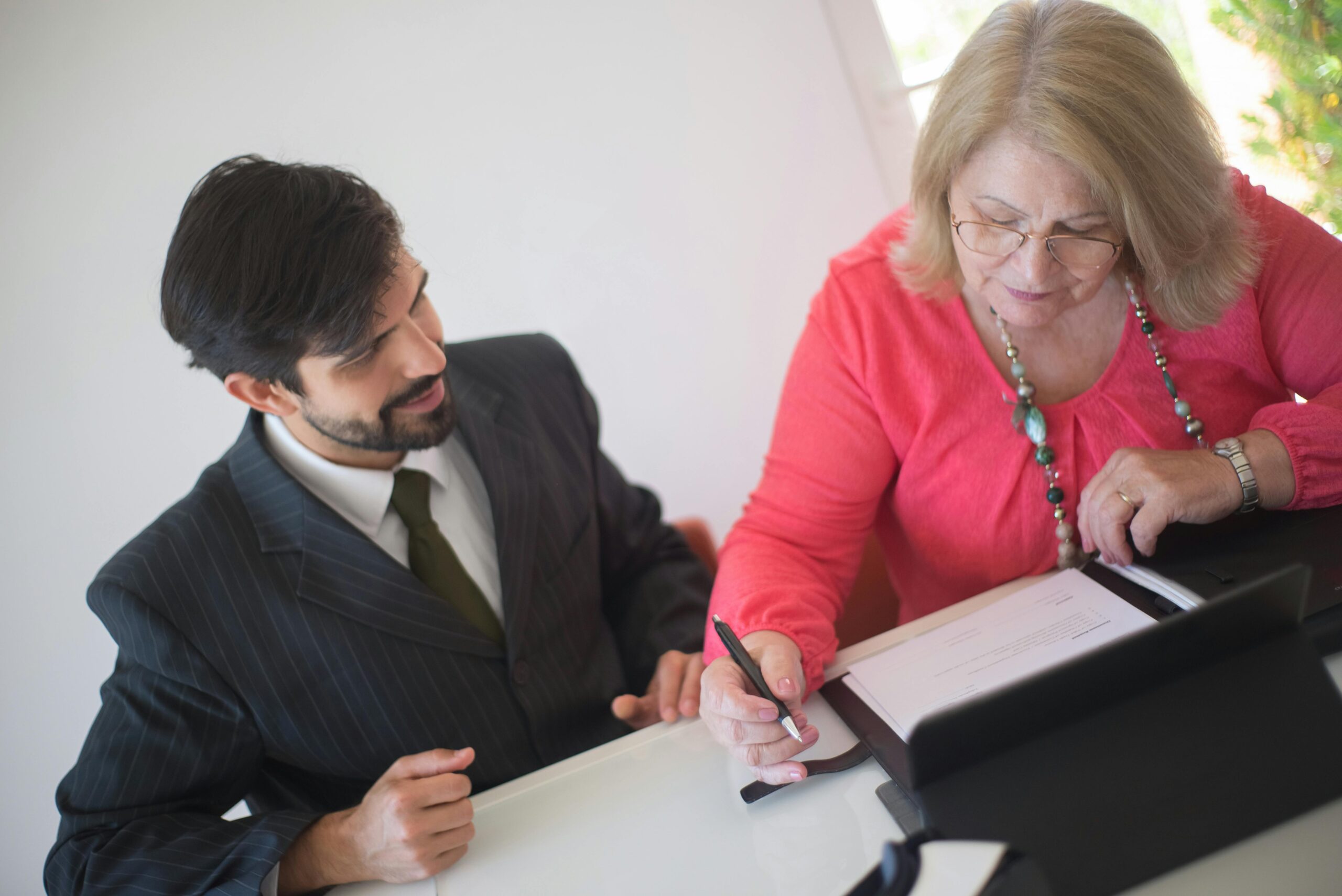 👨👩👧👦 Derecho de Familia: Custodias, Divorcios y Pensiones ⚖️ - Imagen 2